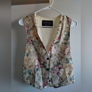 Capelli Of New York Floral Sleeveless Women's Vest